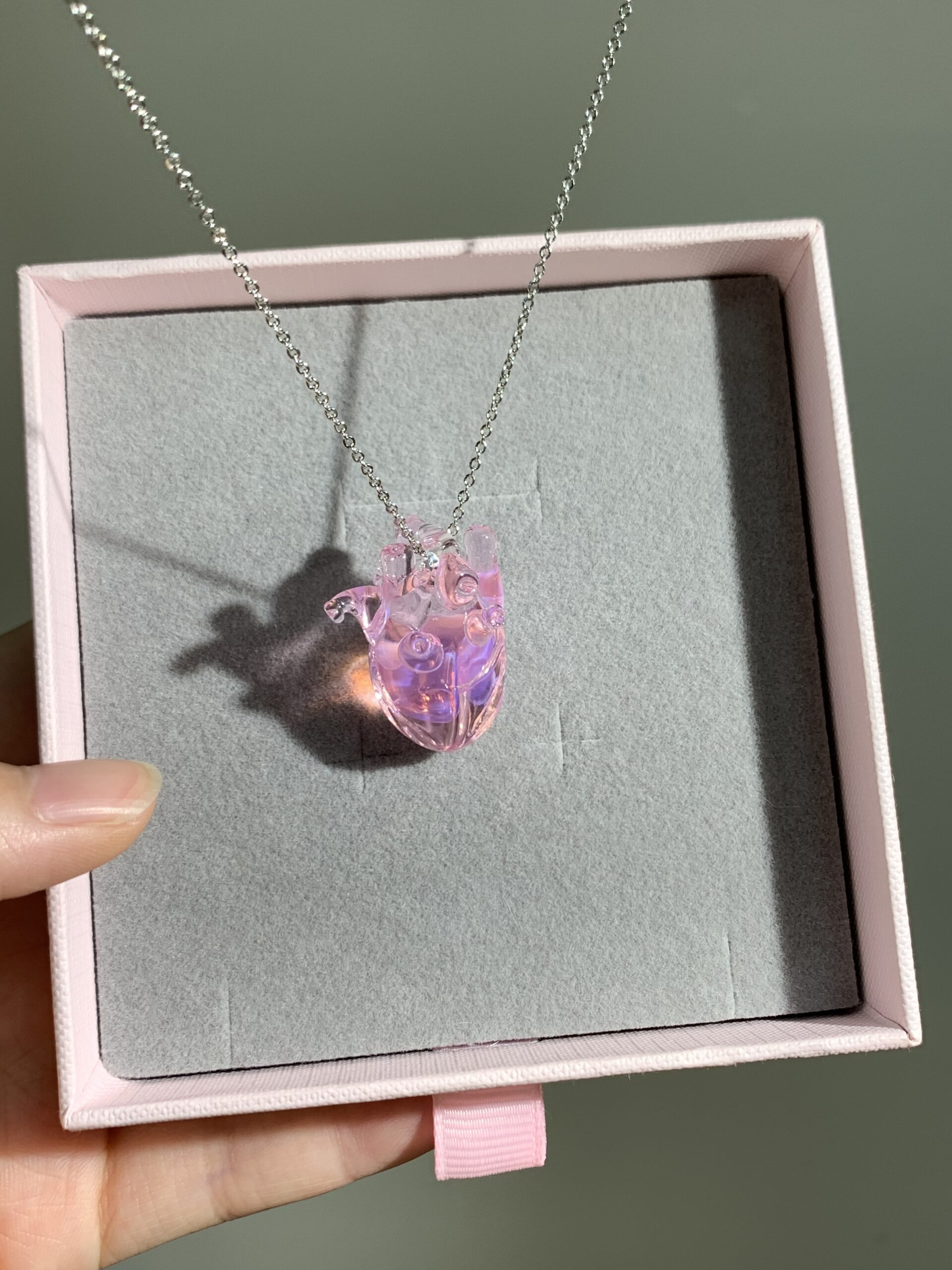 Pink Heart Pendant, Romantic Charm Necklace, Fairycore Accessory, Meaningful Keepsake, Gift For Her - 图片 4