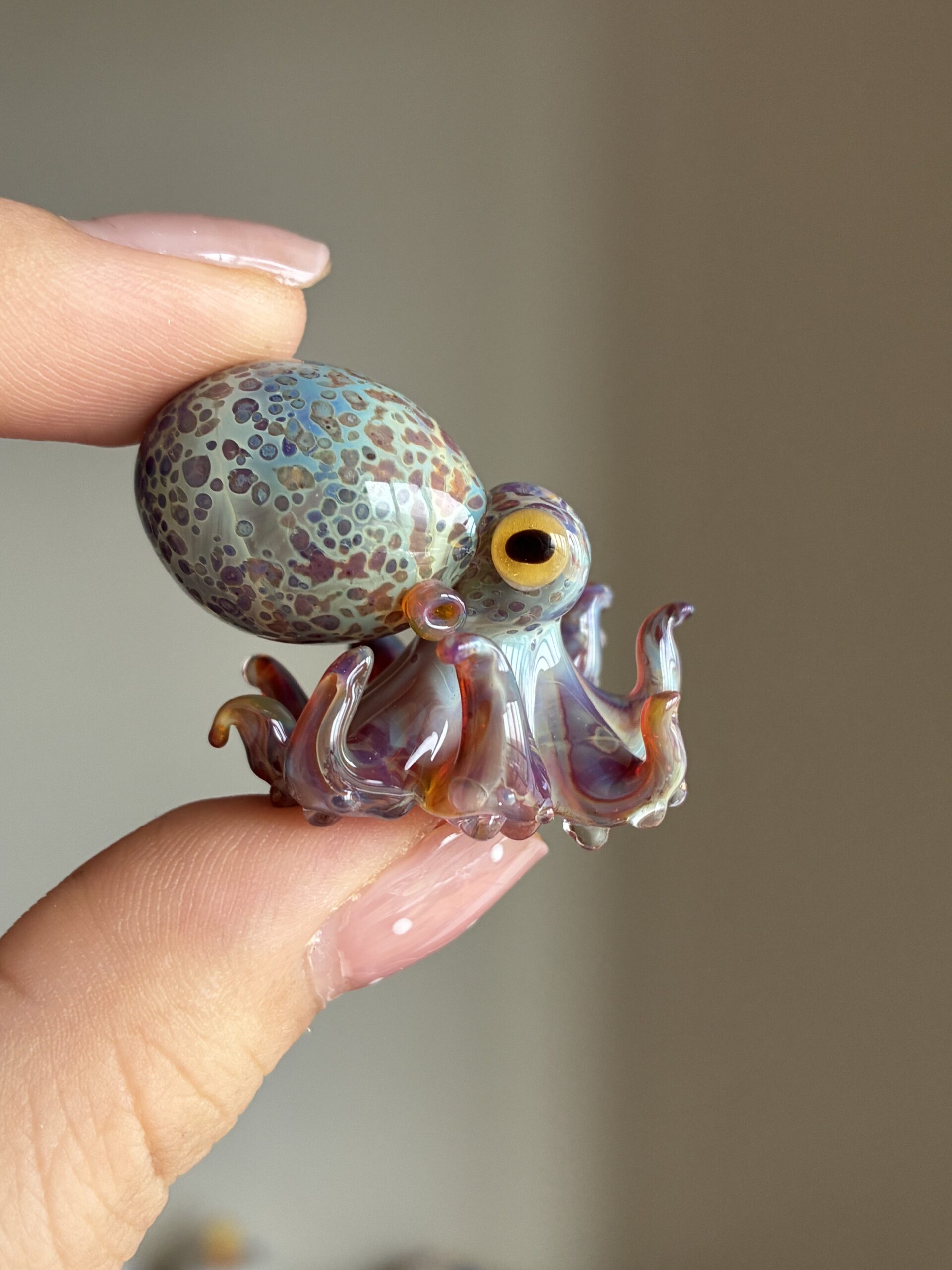 “Lampworked glass octopus, custom-made by Green Flame.” - 图片 12