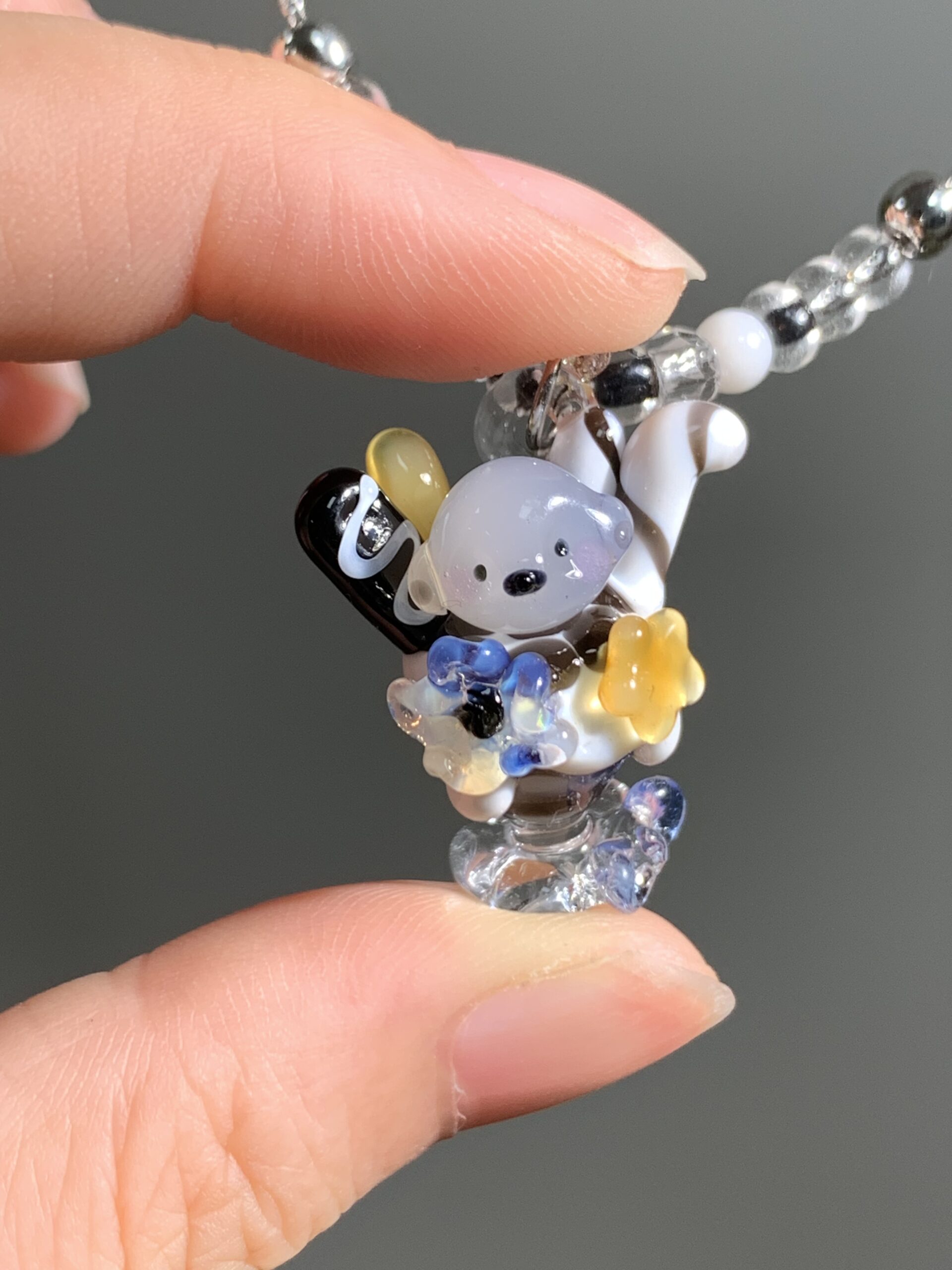 Handmade Glass Cute Animal Character Pendant Necklace – Kawaii Mixed Charm, Aesthetic Jewelry - 图片 3