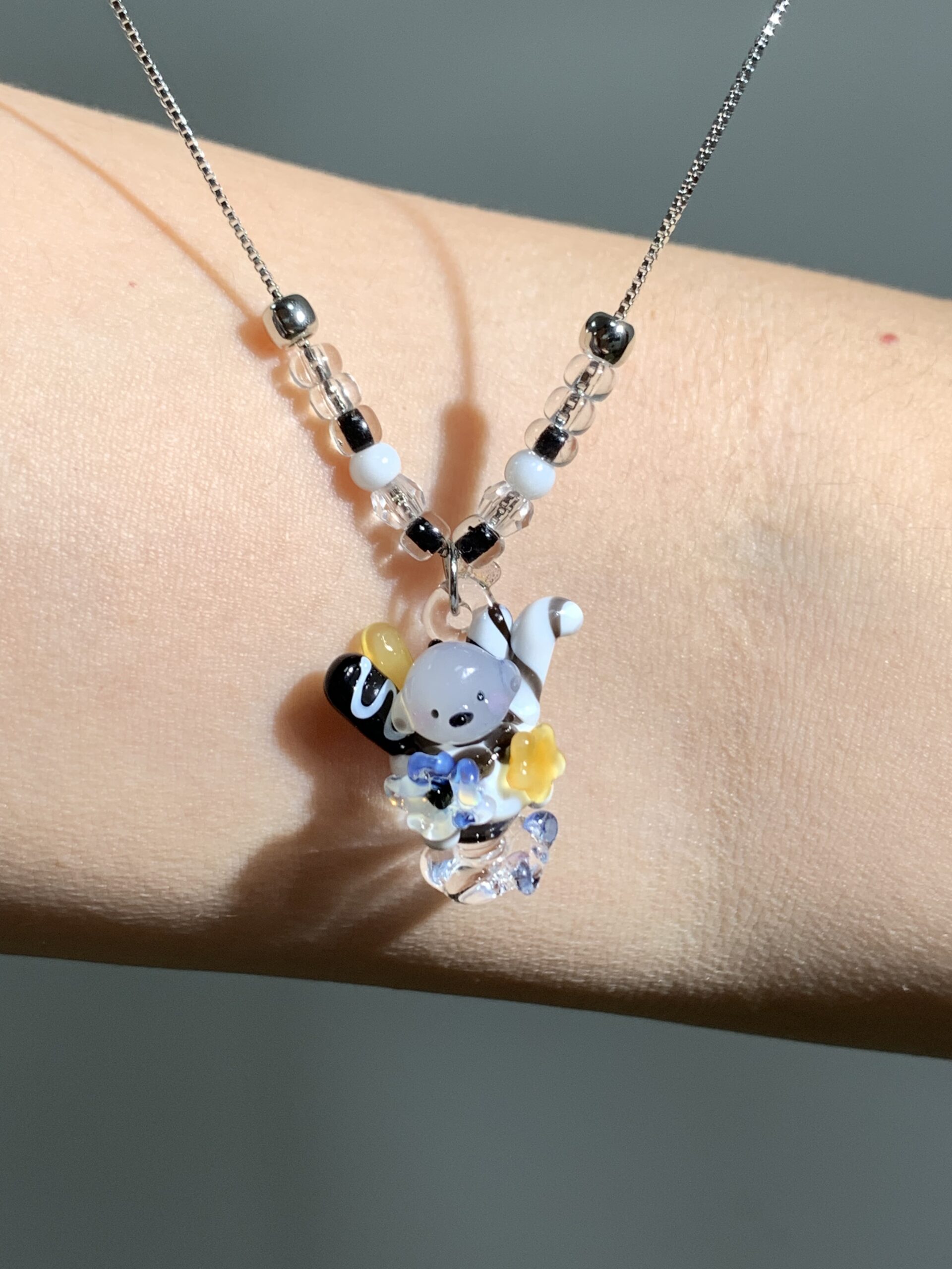 Handmade Glass Cute Animal Character Pendant Necklace – Kawaii Mixed Charm, Aesthetic Jewelry - 图片 4