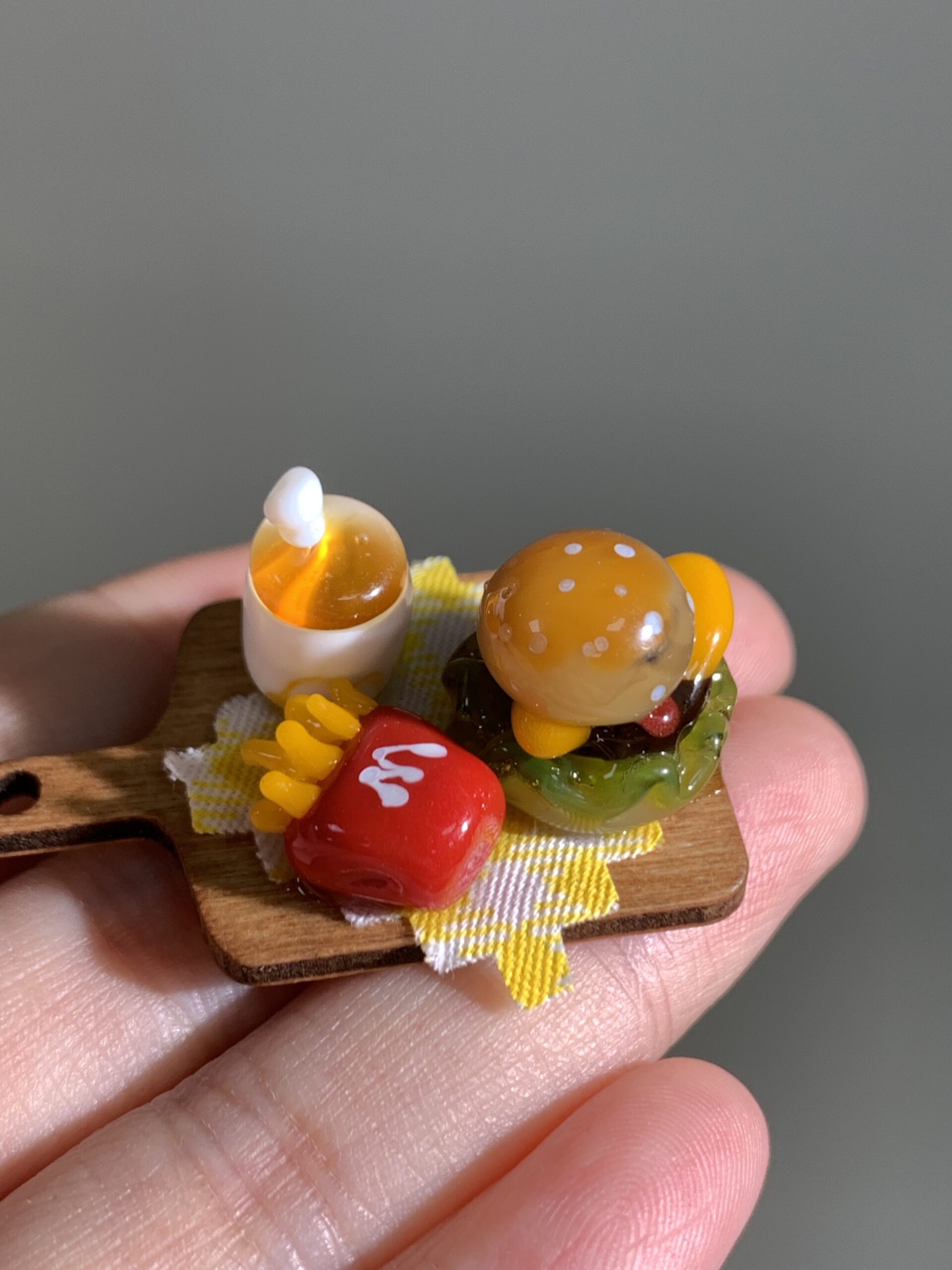 Hamburger set — handmade food toy ornament.