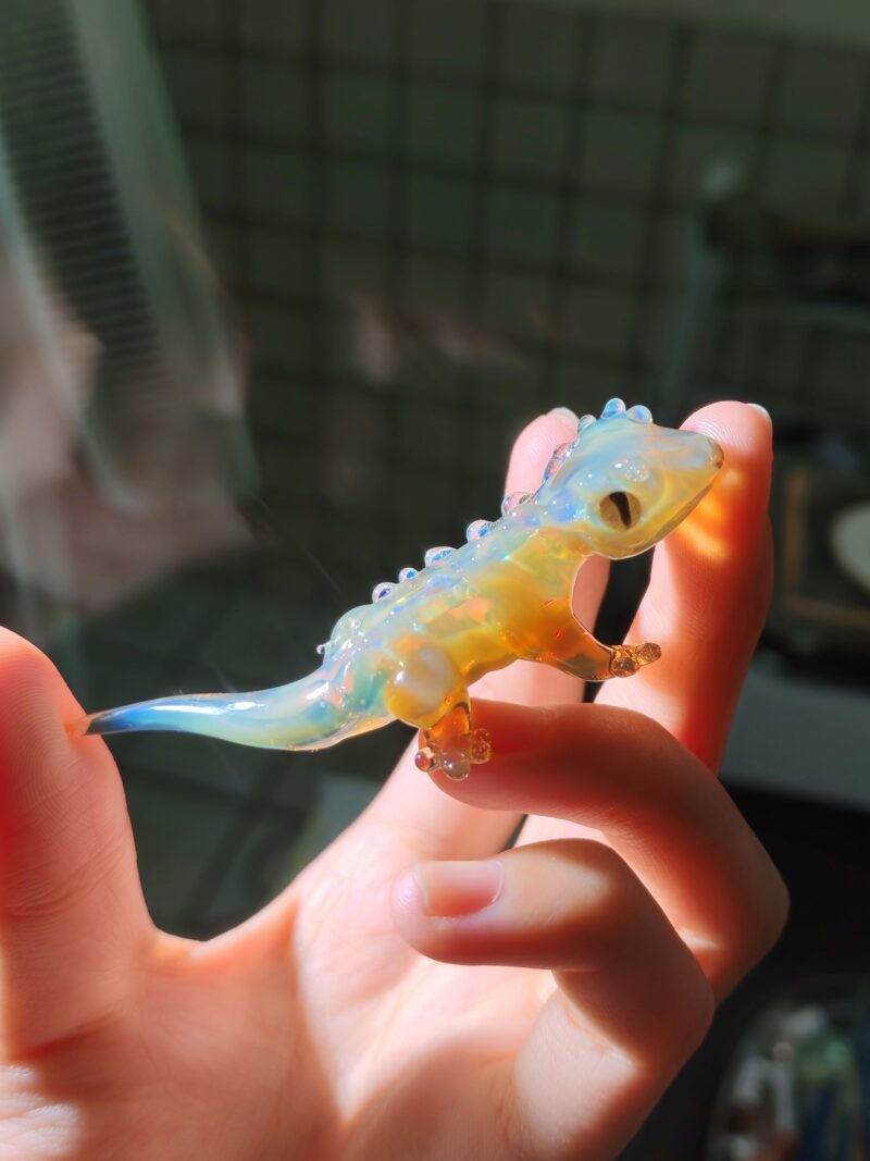 Custom flameworked glass gecko