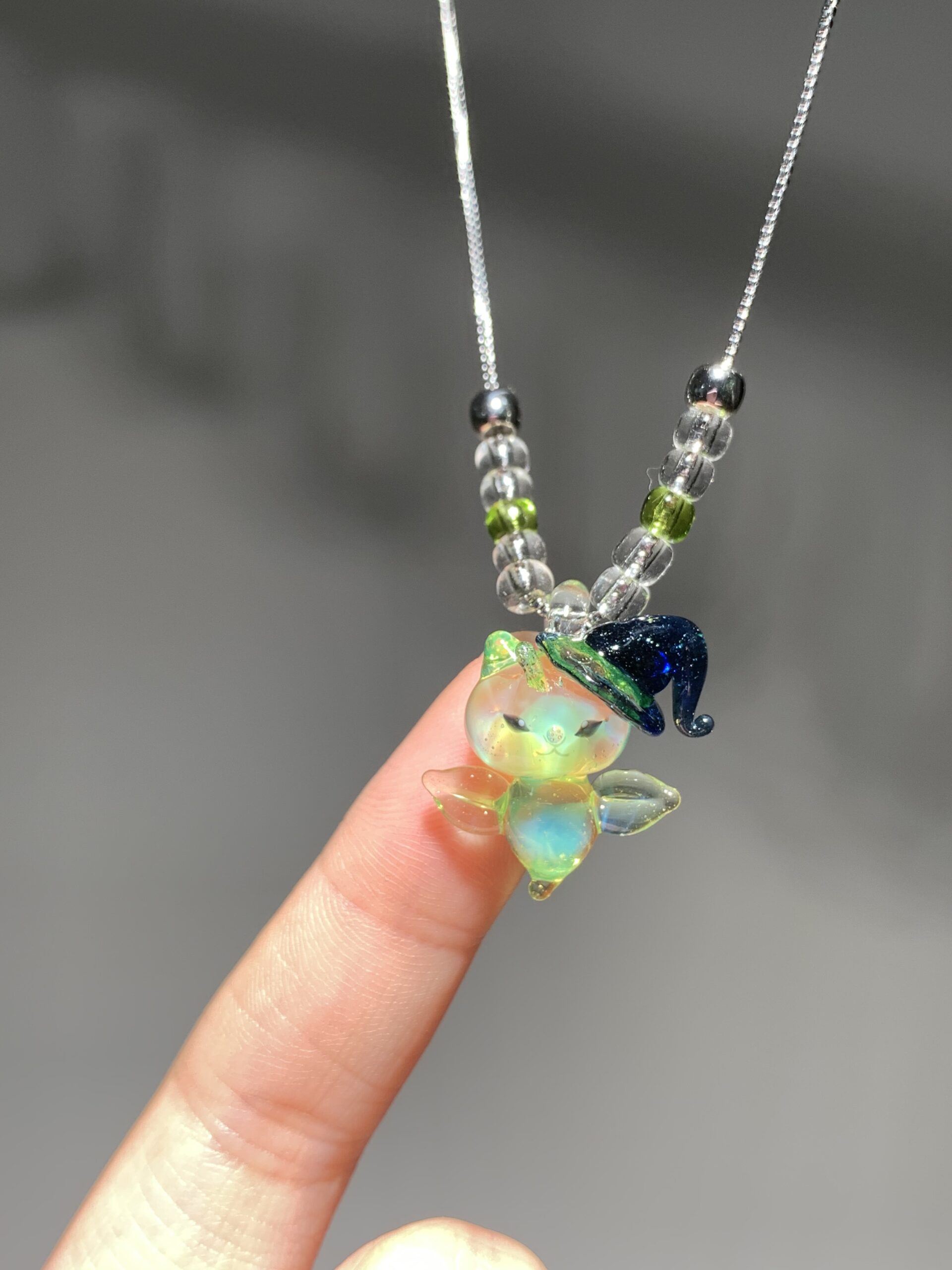 Handmade Glass Halloween Necklace - Witch Hat Alien Kitten Sea Angel Pendant - 图片 6
